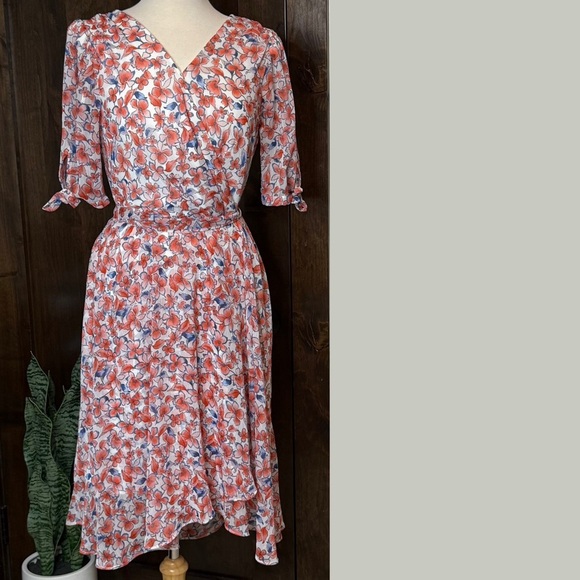 Tommy Hilfiger Size 10 dress midi floral red blue white Vneck Tie waist - Picture 1 of 8